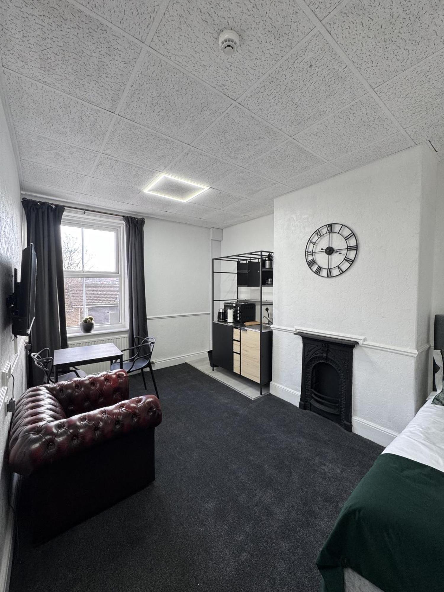 The Wickham Arms Hotel Cleckheaton Habitación foto